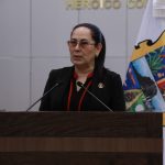 Buscan frenar influencers que promueven cirugías y dietas sin sustento médico